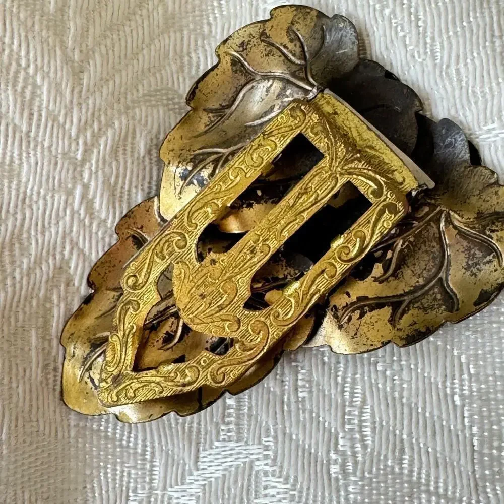 Antique Vintage Large Layered Brass Falling Leaves Fur Scarf Clip Dress Brooch